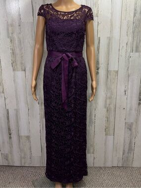 Adrianna Papell Eggplant Purple Cap Sleeve Lace Evening Gown